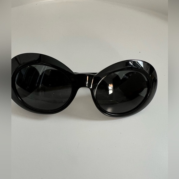 VERSACE MEDUSA BIGGIE OVAL SUNGLASSES main image 4